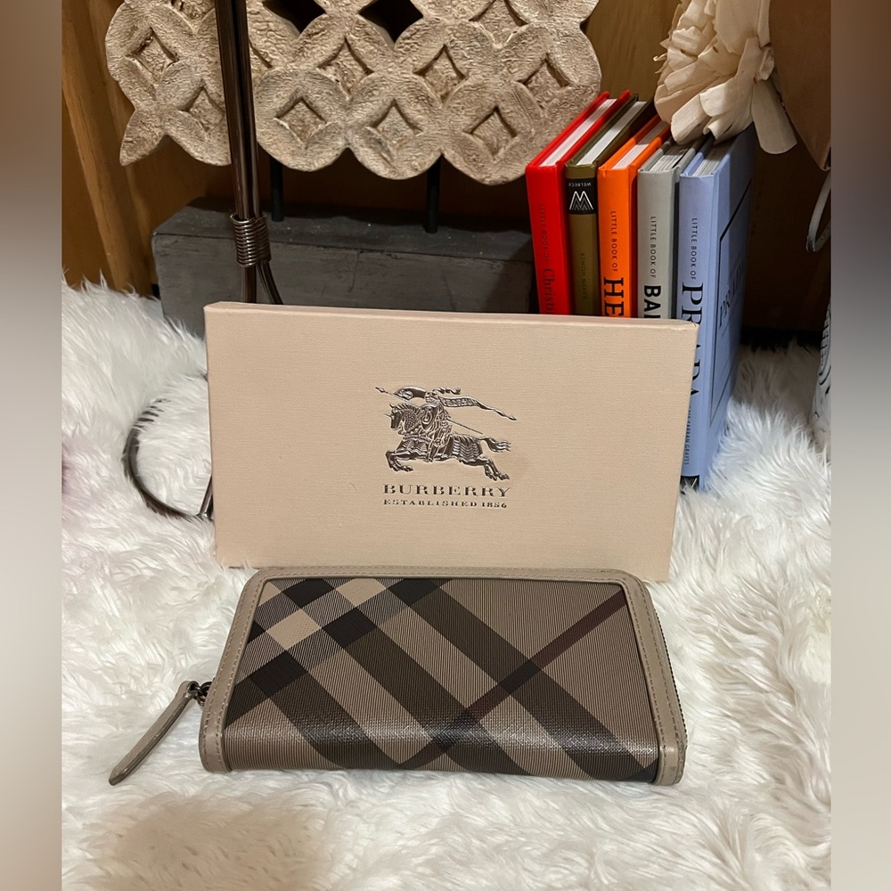 ***SOLD**Burberry Brown Coated Canvas And Leather Smoked Check Zip Around Wallet - Picture 1 of 10